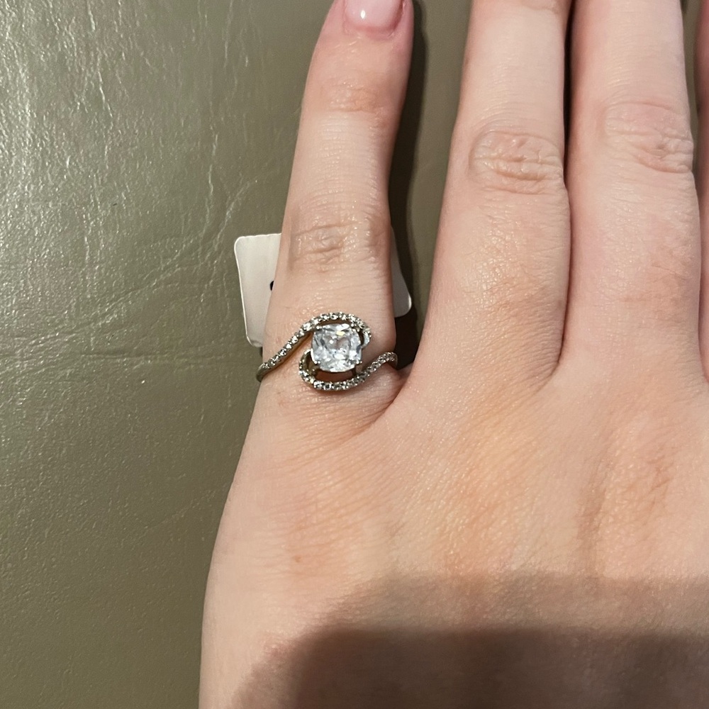 Charmed Aroma | Size 6 Ring